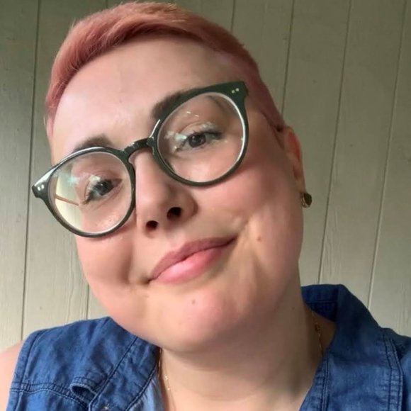 Meet your Posher, Sam - Picture 1 of 1